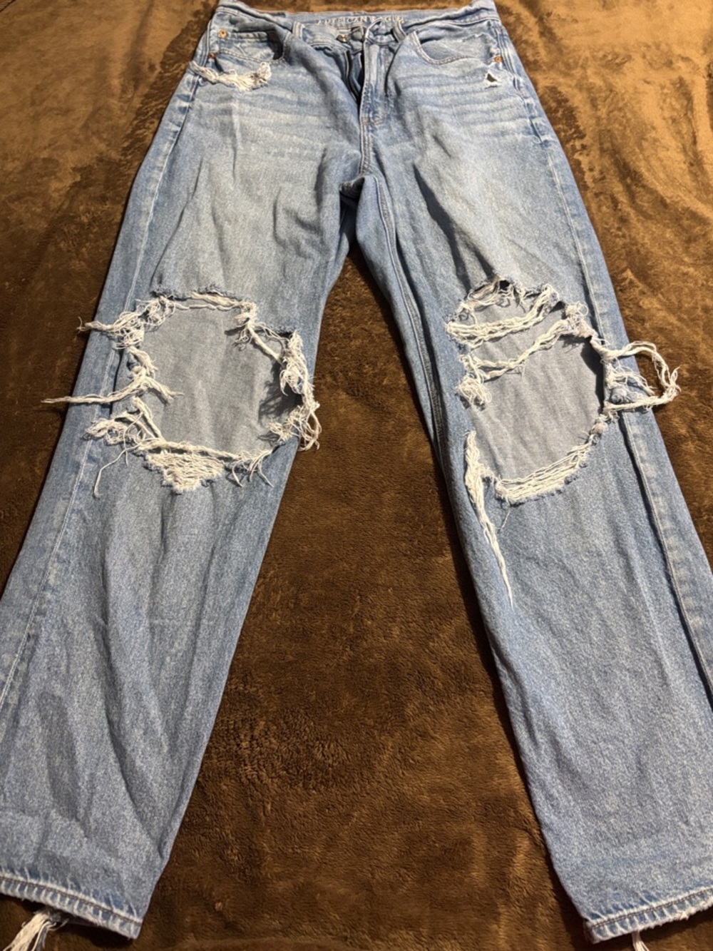 American Eagle Strigid Ripped Highest Rise Baggy Straight Jeans Size 6 Regular